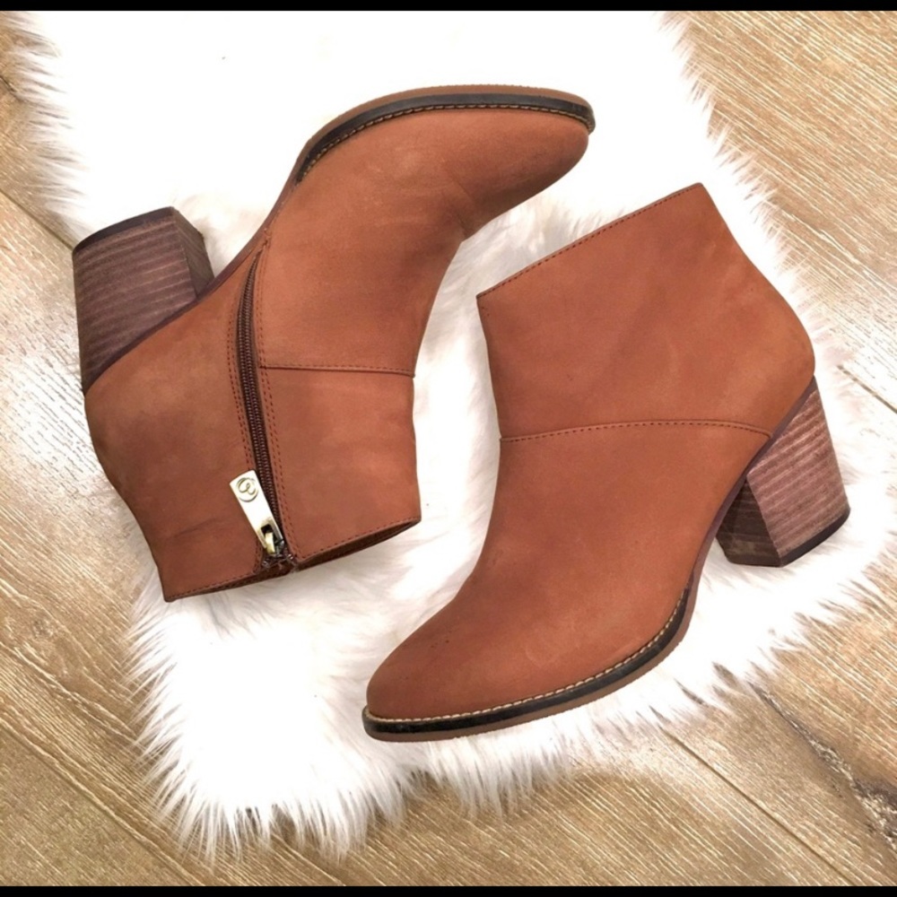 Blondo Brown Suede Ankle Booties Leather D19-2S